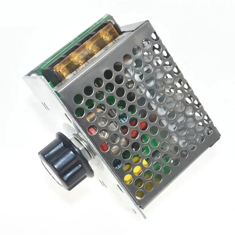 Felülnézet – AC 4000W feszültségszabályzó Felülnézeti kép szerszámok fordulatszám-szabályzójáról