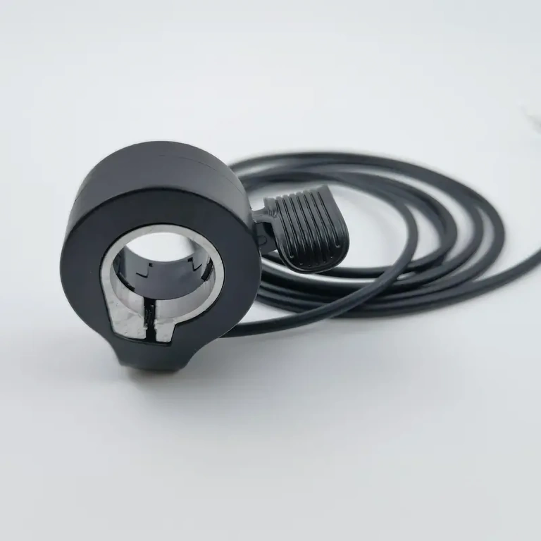 Elektromos roller kormány gázkar Ergonómiai markolat pontos vezérléshez elektromos rolleren