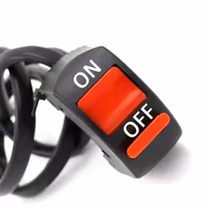 ON/OFF Kormánykapcsoló 12V–48V – Motorhoz, Kerékpárhoz, Rollerhez, Robogóhoz, ATV-hez