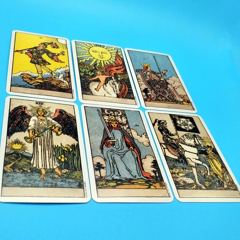 Nagy- és Kis Arkánák a tarot szettben olvasáshoz és értelmezéshez