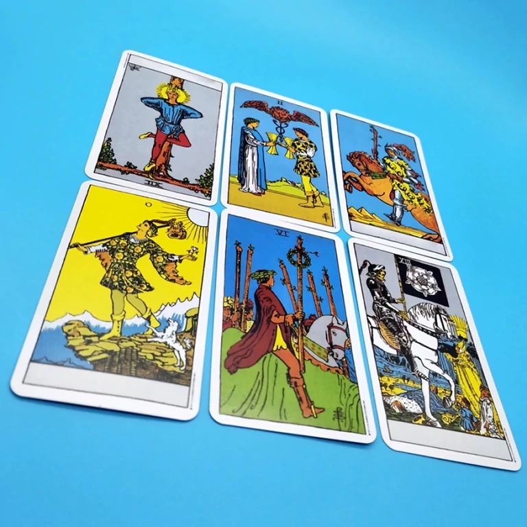 Varázslatos tarot kártya szett ezoterikus gyakorlatokhoz és meditációhoz