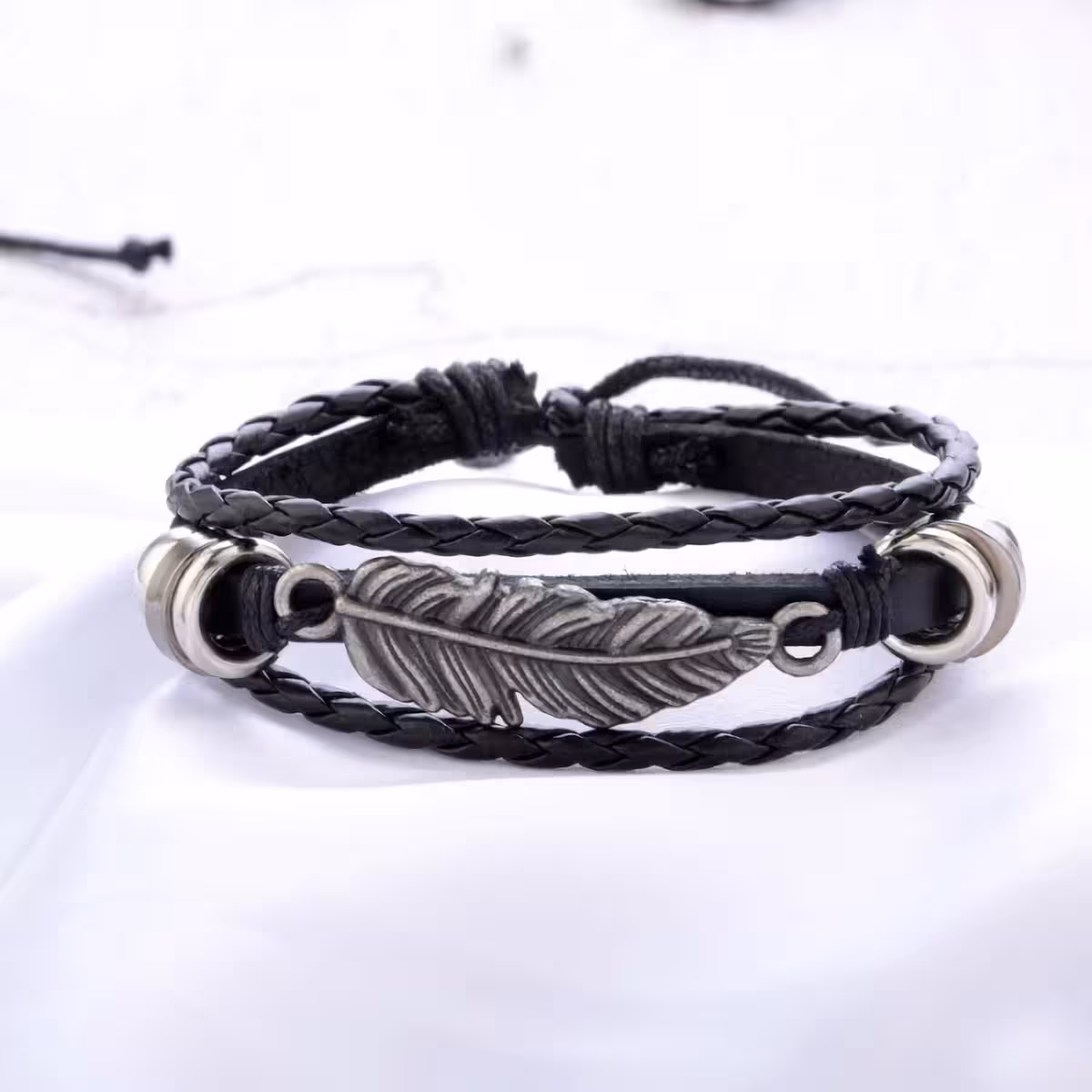 Vintage / boho stílusú férfi kiegészítők tartós bőrből