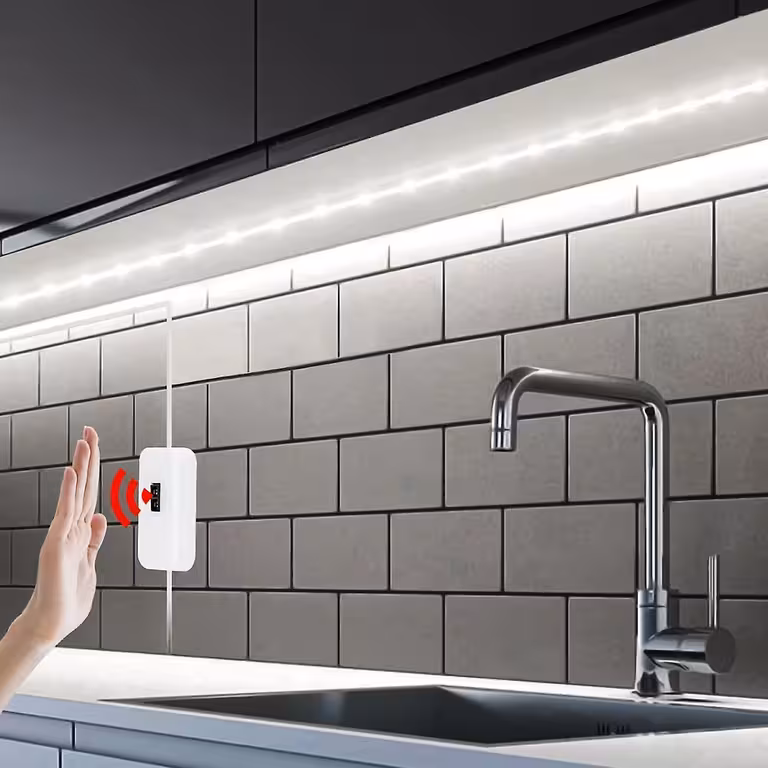 Hideg Fehér LED Szalag 3m Mozgásérzékelővel USB 5V – Konyhába és Fürdőszobába