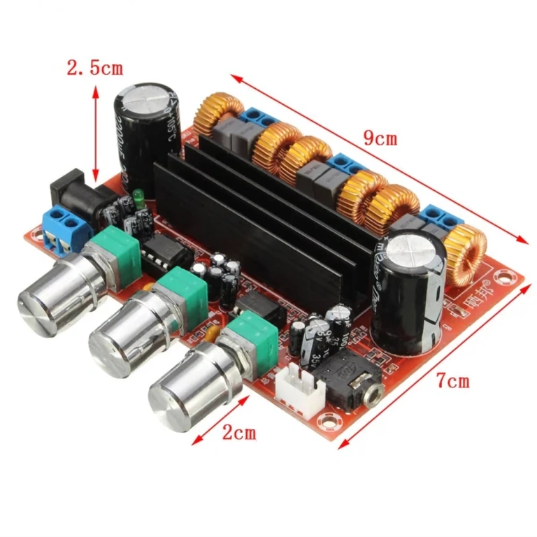 Közelkép a hangerő és hangszín gombokról az XH-M139 modulon