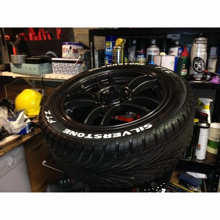 Fehér festék marker 2 mm heggyel