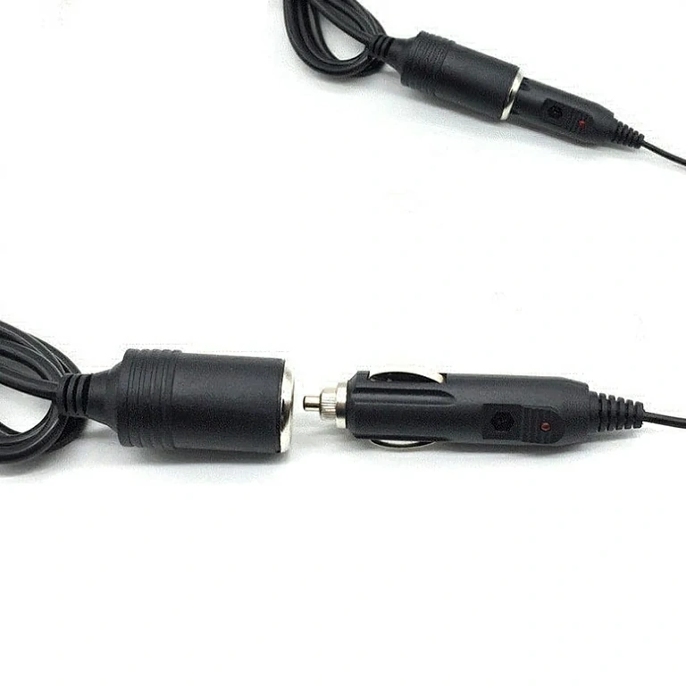 220V-ról 12V konverter autós szivargyújtó aljzattal, 10A, 120W