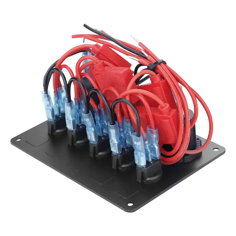 IP65 védett autós panel, biztosítékos kapcsolók, nedves vagy poros környezethez