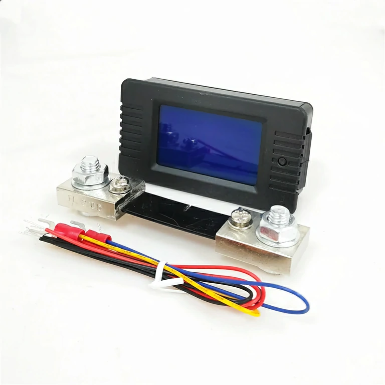 Napelem energiafogyasztás mérő LCD-vel, háttérvilágítással