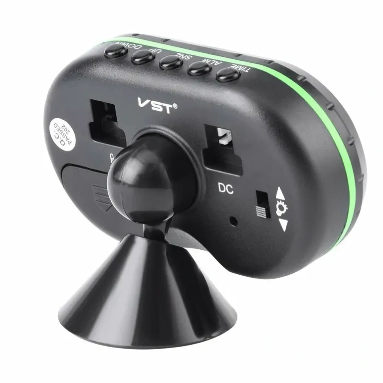 Digitális óra feszültség- és hőmérséklet kijelzővel