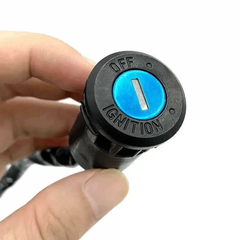 Indítási kulcs kapcsoló kínai robogókhoz