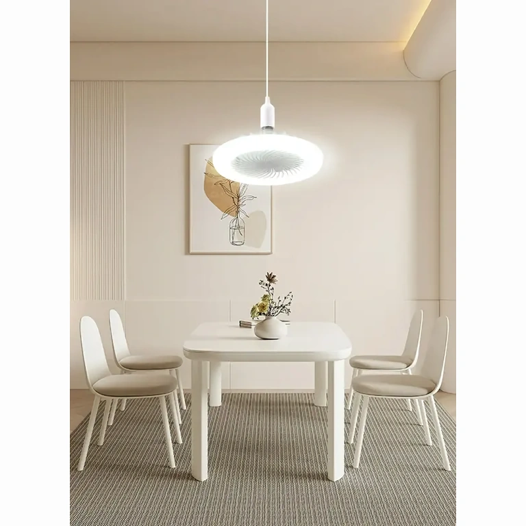 Modern dizájnú mennyezeti ventilátor, nappaliba szerelve