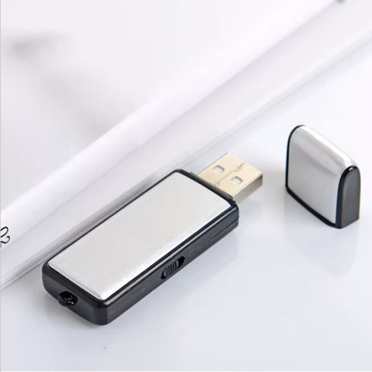USB kém diktafon 16GB memóriával és érzékeny mikrofonnal
