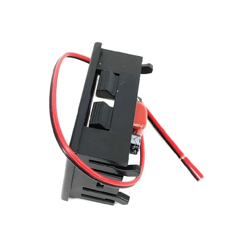 Magas pontosságú ±1% feszültségmérő