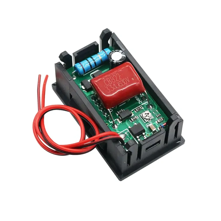 Hátsó nézet a digitális feszültségmérő elektronikai alkatrészeivel