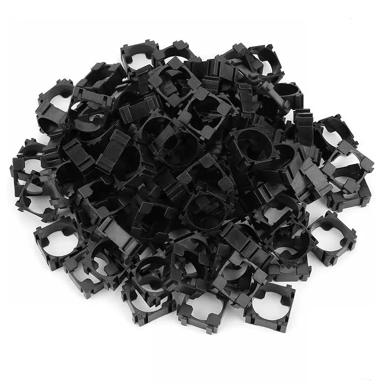 Nagy készlet 100 moduláris tartó 18650 cellák rögzítéséhez