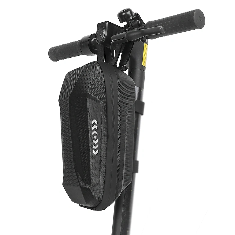 Víz- és időjárásálló anyagból készült roller táska