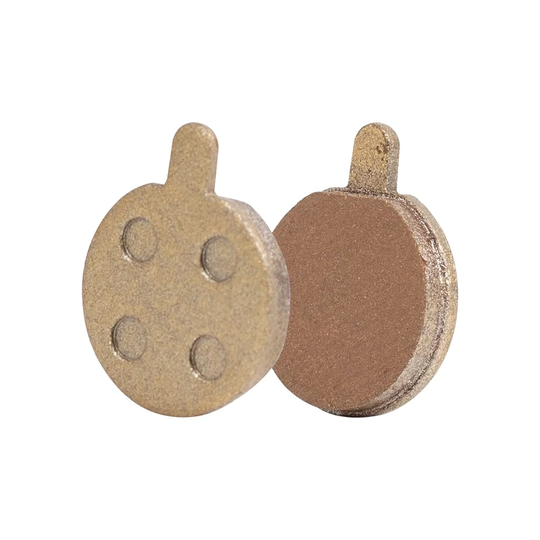 Fékbetétek felszerelve elektromos rollerre