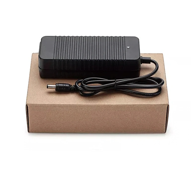 24V Li-Ion 2A töltő eredeti csomagolás rollerekhez és kerékpárokhoz