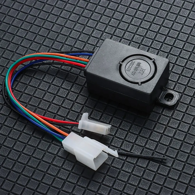 Elektromos kerékpár lopásgátló rendszer távirányítóval