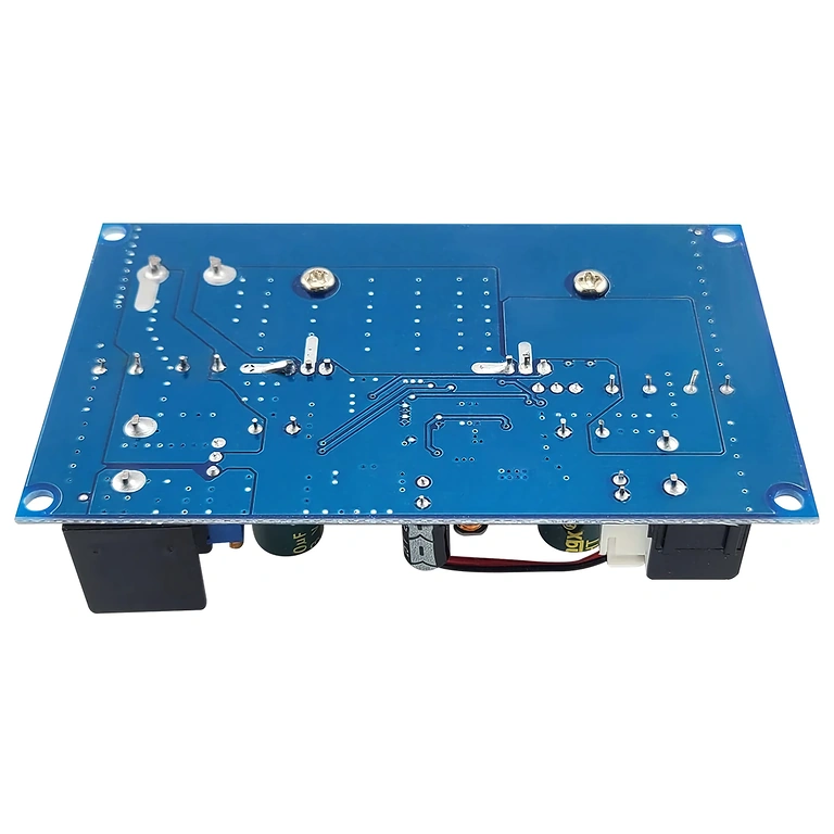 DC-DC Step-Down 600W 25A hátulnézet, csatlakozók és hűtőelemek