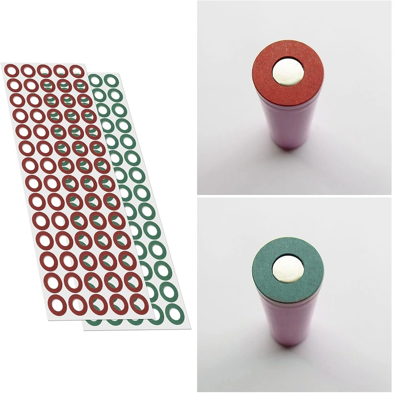 Közeli kép az 18650 szigetelőpapírról