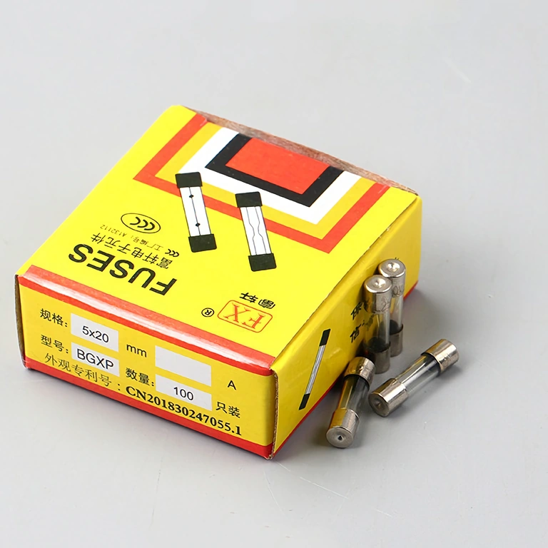 Teljes 100 db üveg biztosíték 10A 5x20 mm készlet